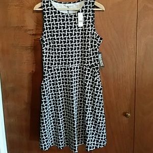 NWT NY&CO. Sleeveless Dress with Pockets